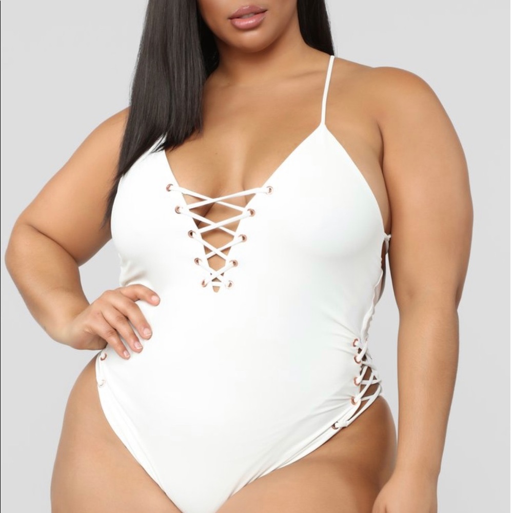 Fashion Nova Swimsuit 1x strappy white